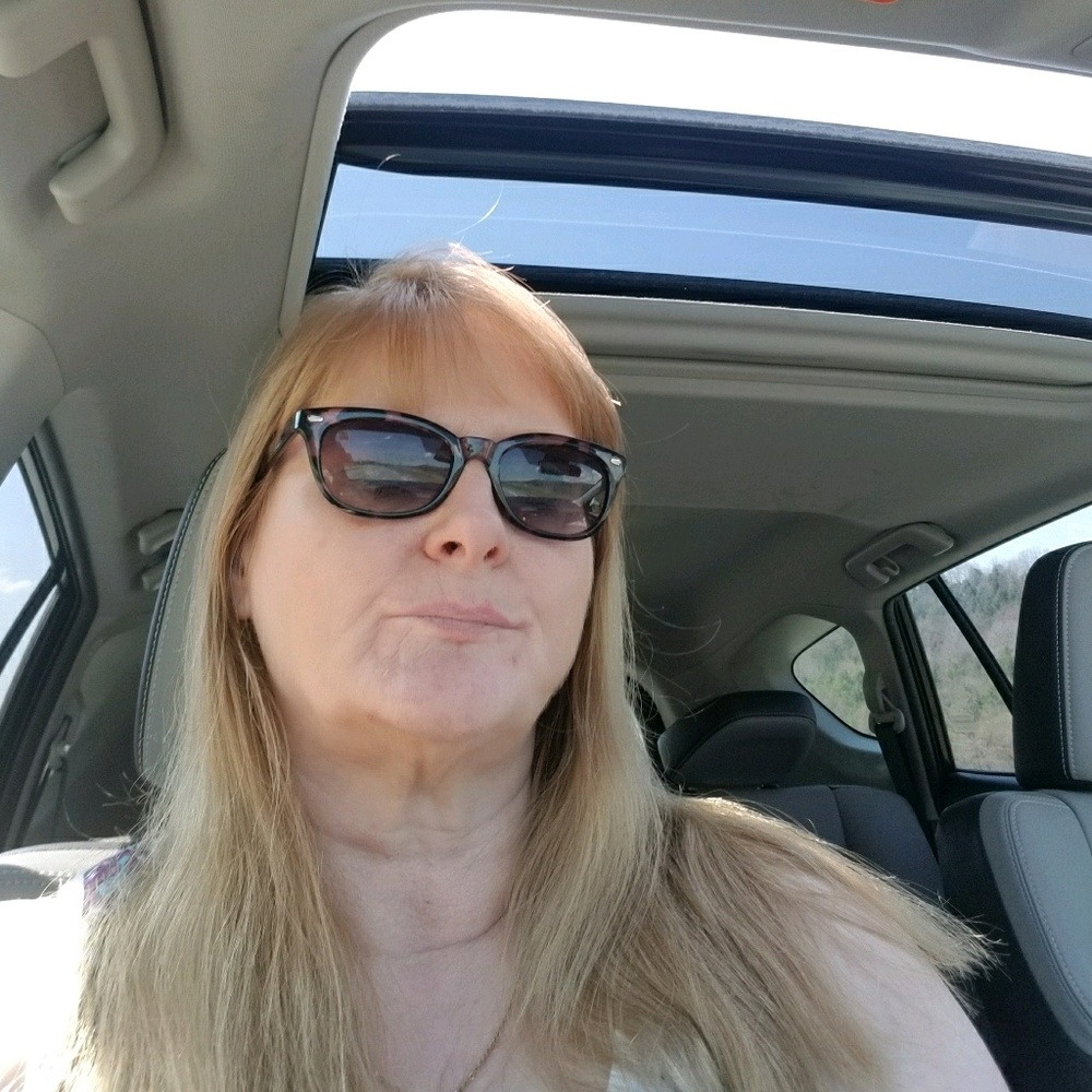Meet your Posher, Dawn
